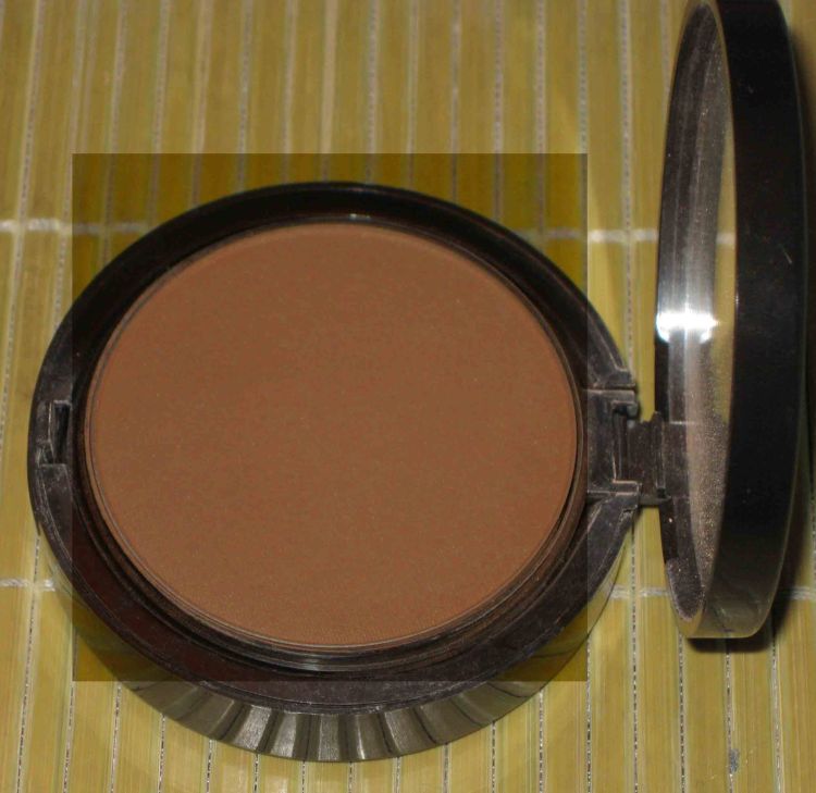 Avon Mark Bronze Pro Bronzing Powder (Used)