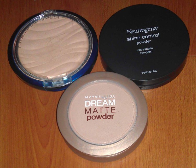 Physician's Formula Mineral Wear Talc-Free Airbrushing Pressed Powder SPF 30 (Used); Neutrogena Shine Control Powder (Used); Maybelline Dream Matte Face Powder (Used).